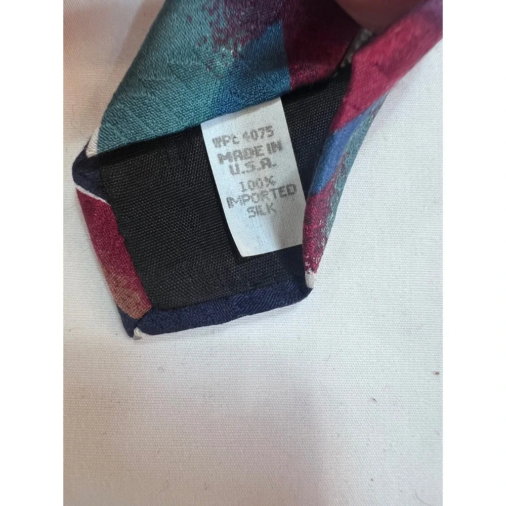 Oscar de la Renta Silk Tie Navy Blue Abstract Geometric Couture Collection USA